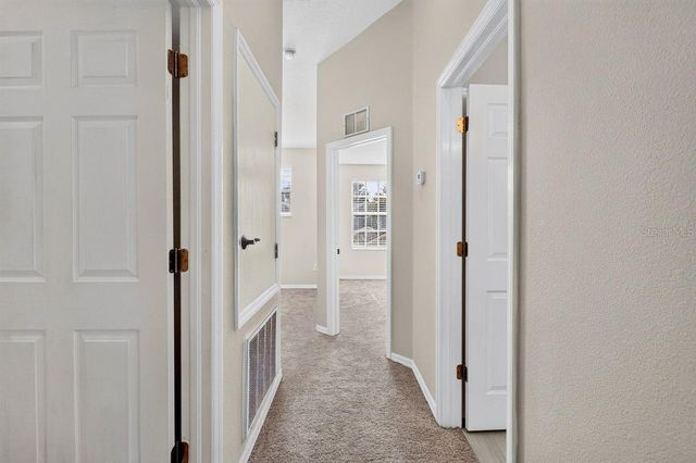 648 SPRING LAKE CIRCLE, Tarpon Springs, FL 34688