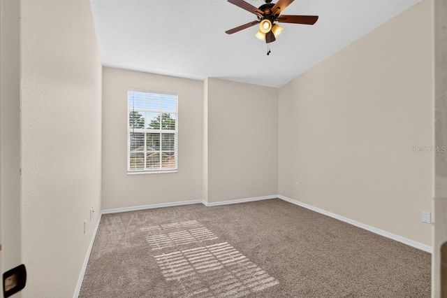 648 SPRING LAKE CIRCLE, Tarpon Springs, FL 34688