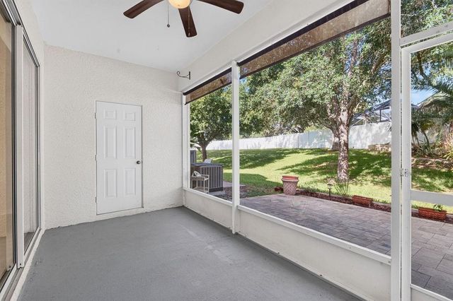 648 SPRING LAKE CIRCLE, Tarpon Springs, FL 34688