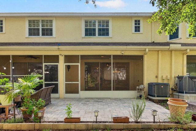 648 SPRING LAKE CIRCLE, Tarpon Springs, FL 34688