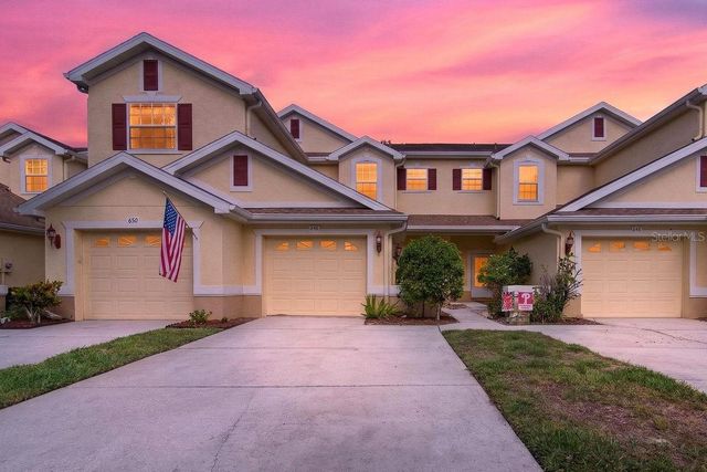 648 SPRING LAKE CIRCLE, Tarpon Springs, FL 34688
