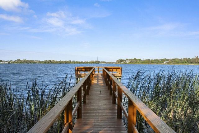 648 SPRING LAKE CIRCLE, Tarpon Springs, FL 34688