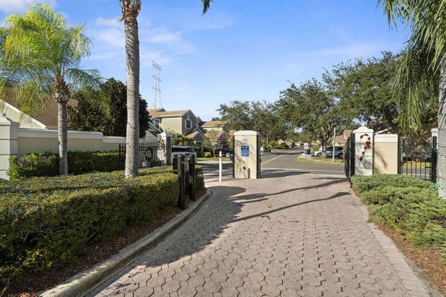 648 SPRING LAKE CIRCLE, Tarpon Springs, FL 34688
