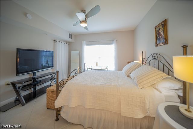 3029 Driftwood WAY 3303, Naples, FL 34109