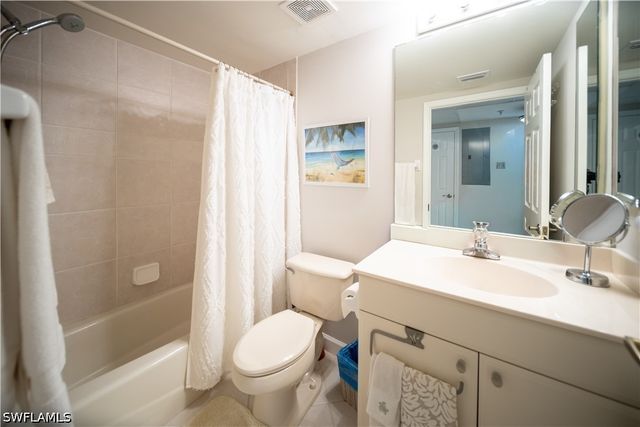 3029 Driftwood WAY 3303, Naples, FL 34109