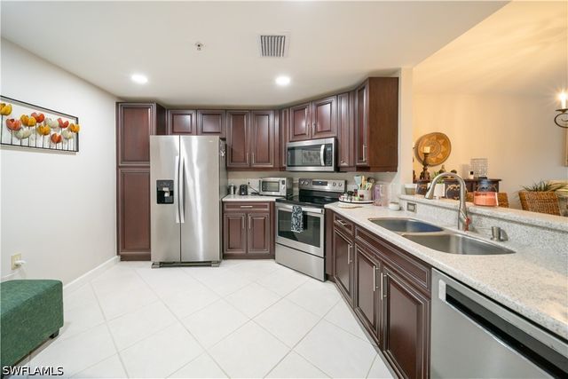 3029 Driftwood WAY 3303, Naples, FL 34109