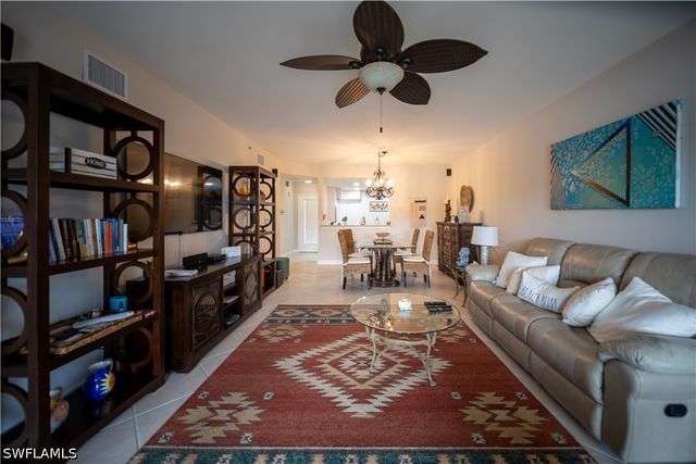 3029 Driftwood WAY 3303, Naples, FL 34109