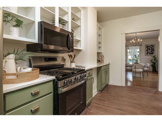 4824 Ne 23RD Ave, Portland, OR 97211