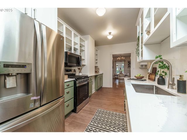 4824 Ne 23RD Ave, Portland, OR 97211