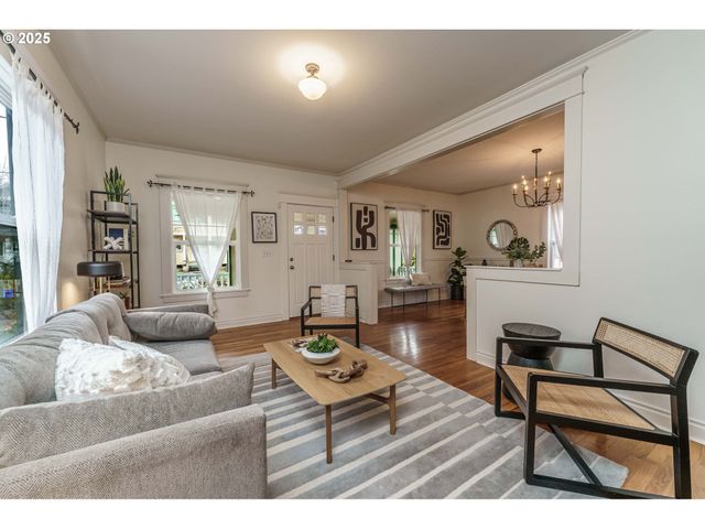 4824 Ne 23RD Ave, Portland, OR 97211