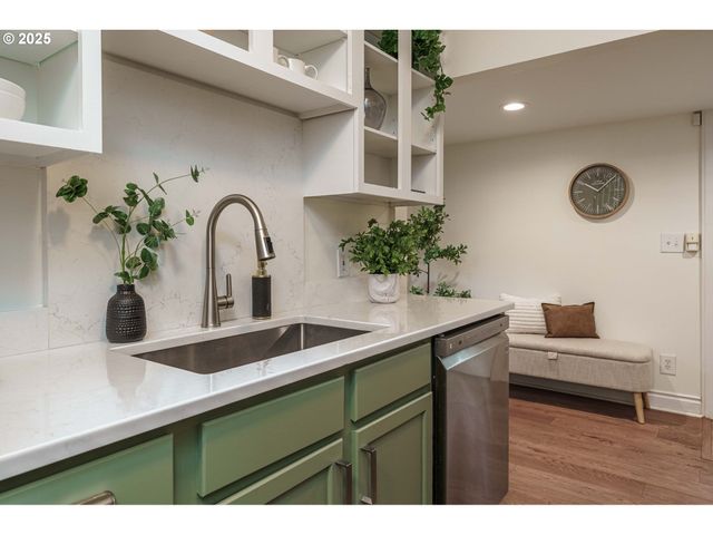 4824 Ne 23RD Ave, Portland, OR 97211