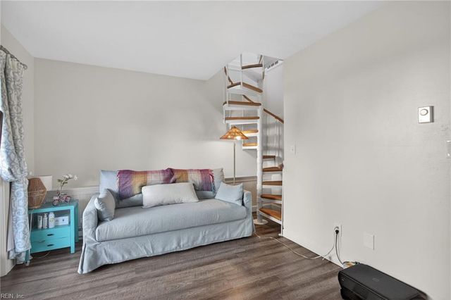 2100 E Ocean View Ave Apt 30, Norfolk, VA 23518