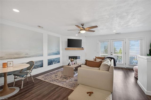 2100 E Ocean View Ave Apt 30, Norfolk, VA 23518