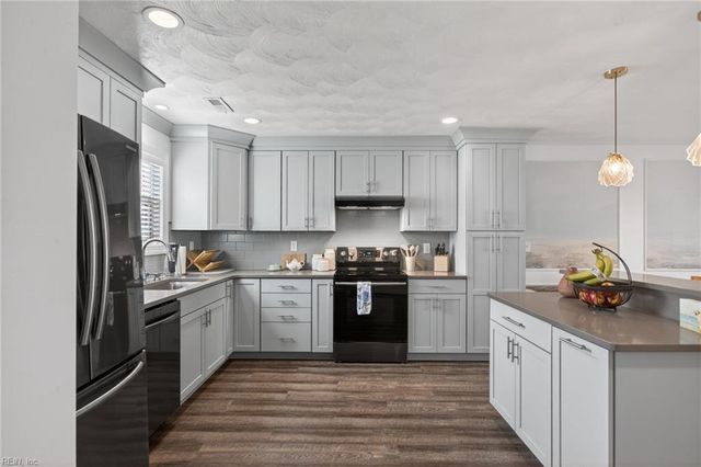 2100 E Ocean View Ave Apt 30, Norfolk, VA 23518