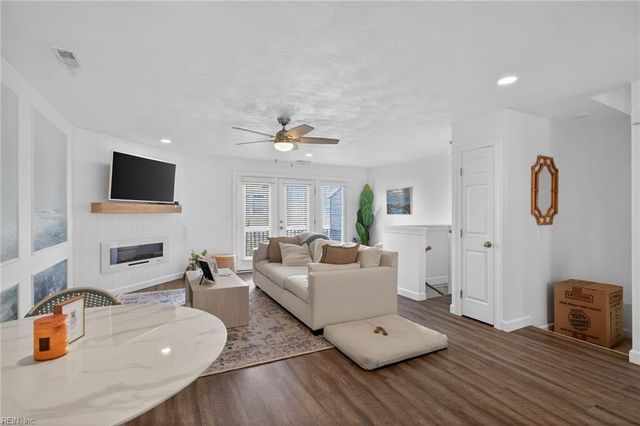 2100 E Ocean View Ave Apt 30, Norfolk, VA 23518