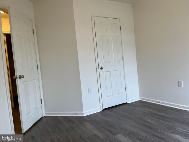 72 CHENNAULT TRL, Falling Waters, WV 25419