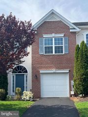 72 CHENNAULT TRL, Falling Waters, WV 25419