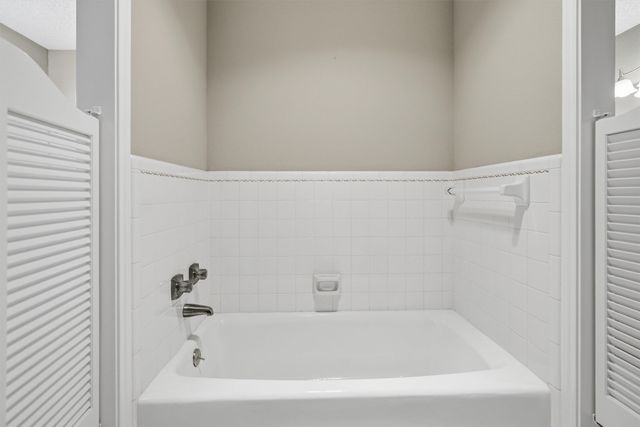 4607 Cimmaron Trail, Granbury, TX 76049