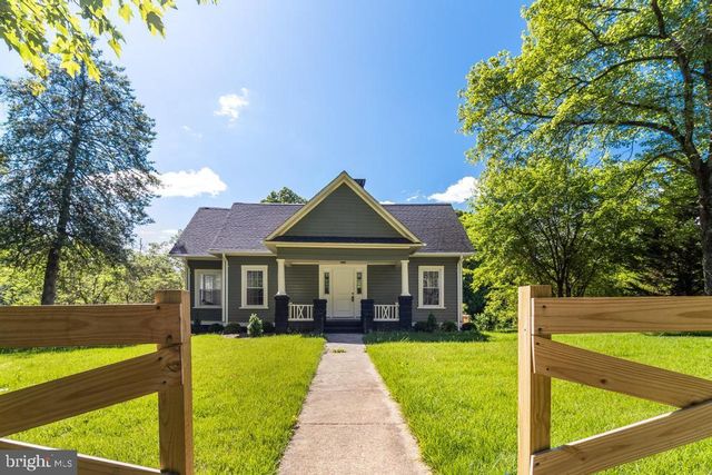 9316 CROOM RD, Upper Marlboro, MD 20772