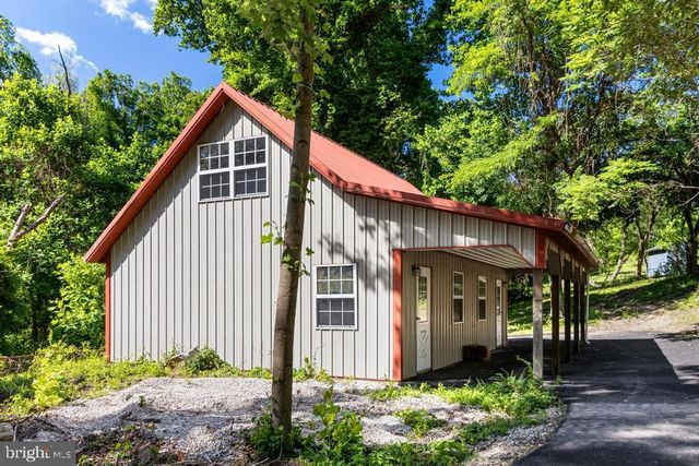 9316 CROOM RD, Upper Marlboro, MD 20772