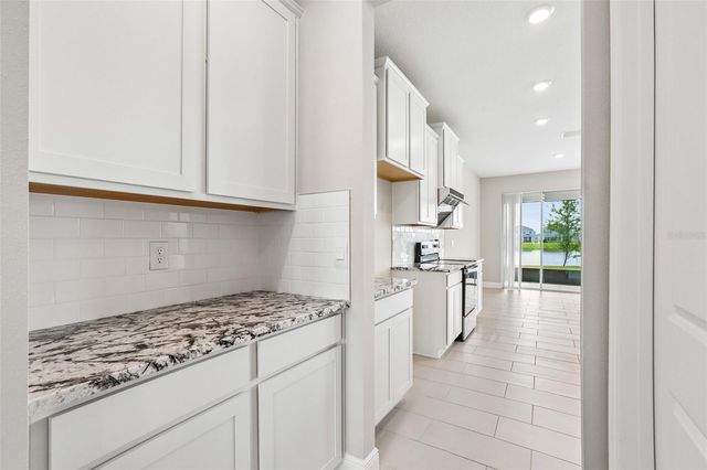 327 MANGROVE MANOR DRIVE, Apollo Beach, FL 33572