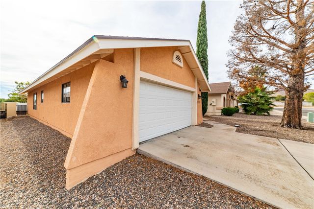 1006 Belcourt Circle, Kingman, AZ 86409