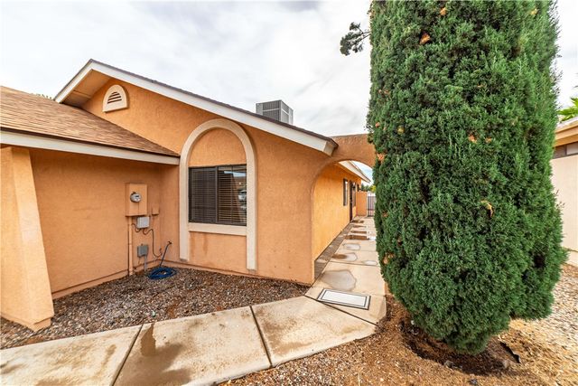 1006 Belcourt Circle, Kingman, AZ 86409