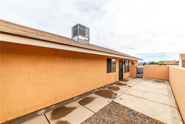 1006 Belcourt Circle, Kingman, AZ 86409