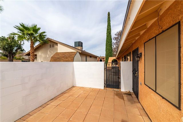 1006 Belcourt Circle, Kingman, AZ 86409