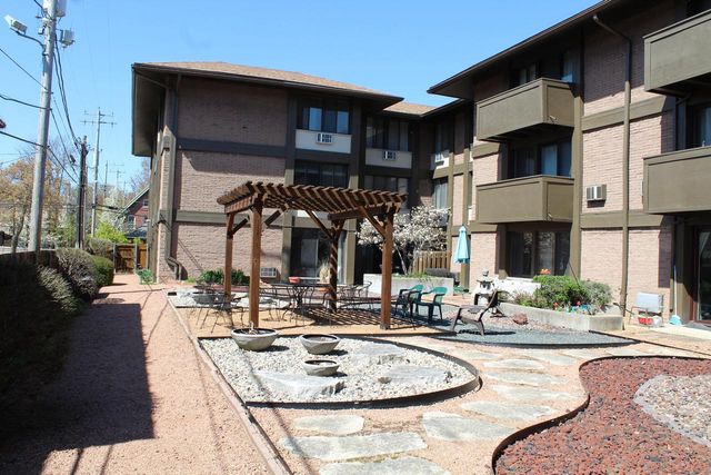 2025 E Greenwich AVENUE #219, Milwaukee, WI 53211