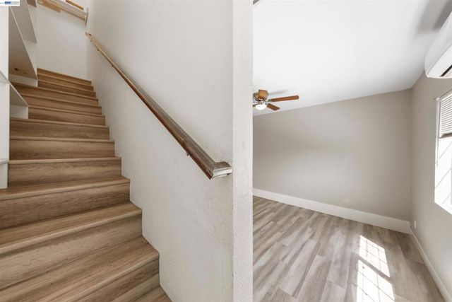 2102 2102 Overhill Rd, Concord, CA 94520