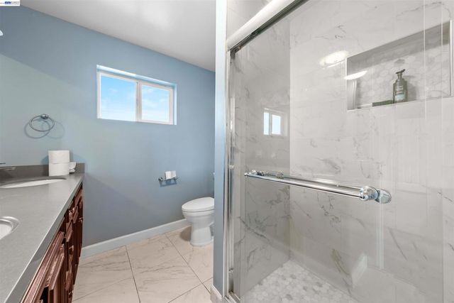 2102 2102 Overhill Rd, Concord, CA 94520