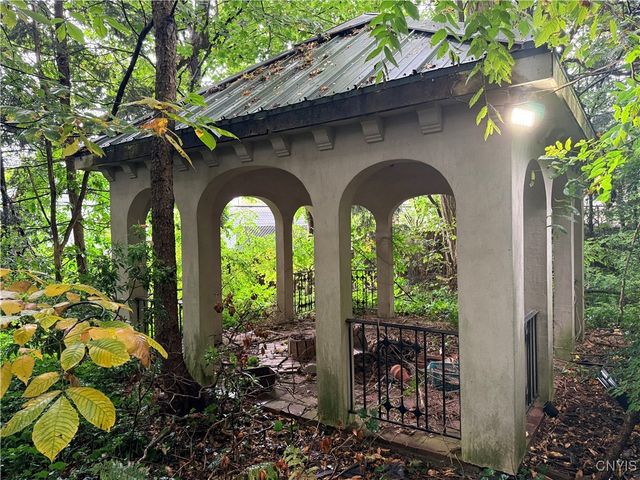 7 Reynolds Avenue, Cortland, NY 13045