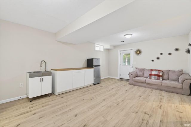 1210 S Park Avenue, Bloomington, IN 47401