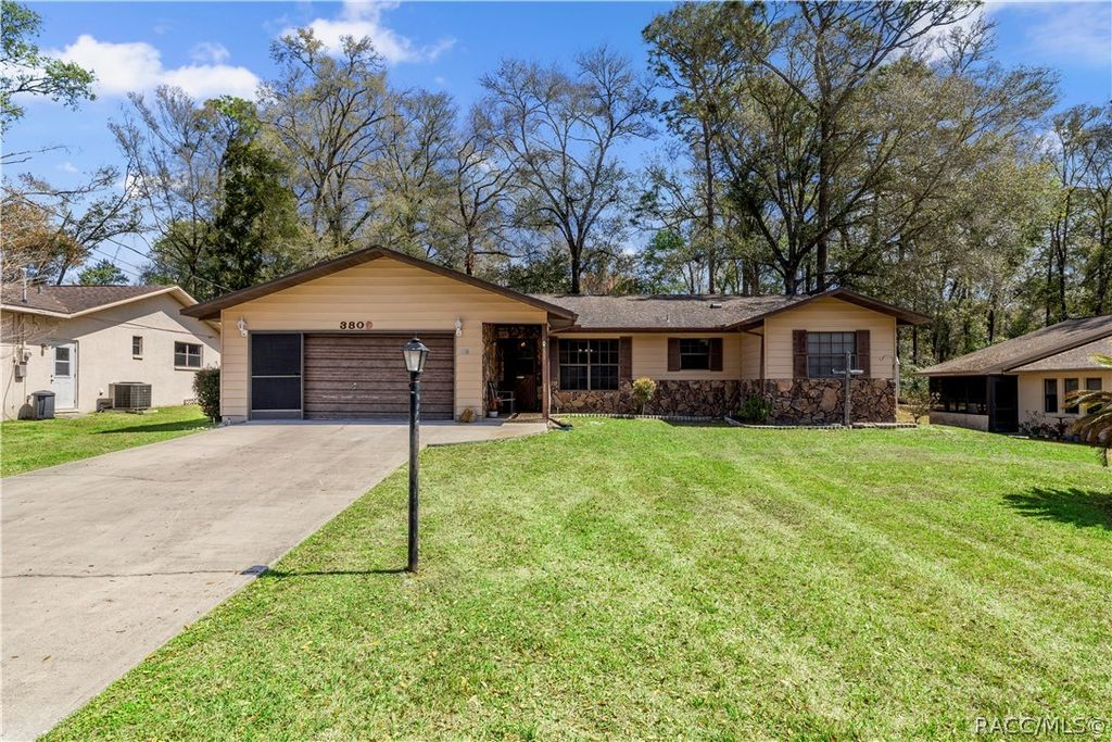 3809 S Ventura Avenue, Inverness, FL 34452