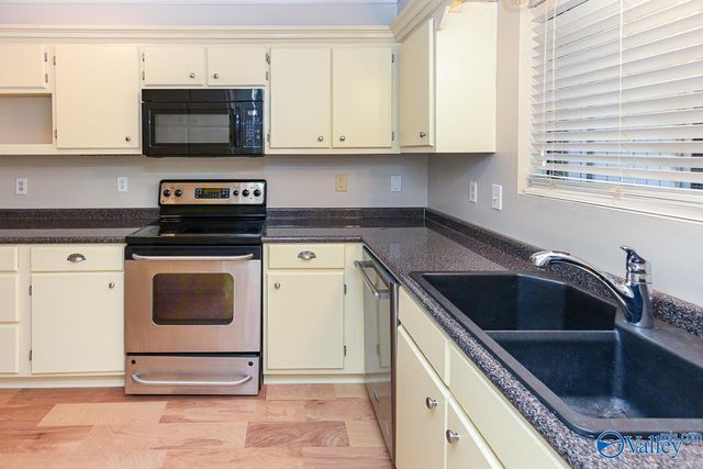 140 Summerview Drive, Madison, AL 35758