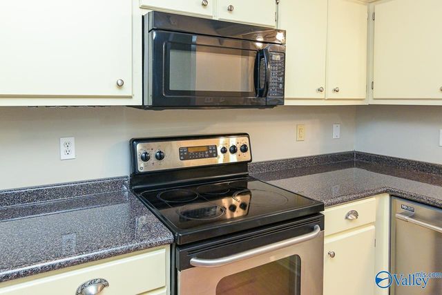 140 Summerview Drive, Madison, AL 35758