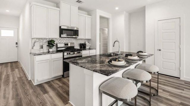 5813 Burt Street, Houston, TX 77091