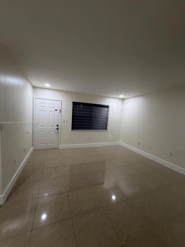 10350 SW 220th St 257, Cutler Bay, FL 33190