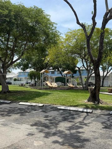 10350 SW 220th St 257, Cutler Bay, FL 33190