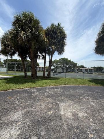 10350 SW 220th St 257, Cutler Bay, FL 33190
