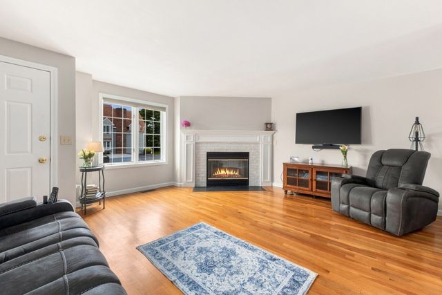 128 Parker Street 4D, Acton, MA 01720