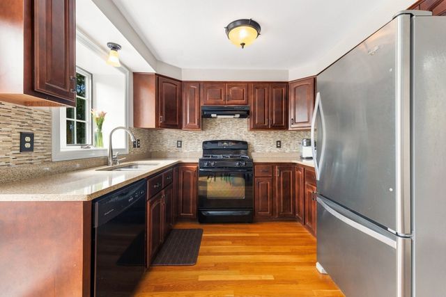 128 Parker Street 4D, Acton, MA 01720