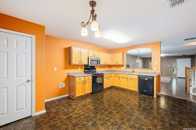 10407 Crystal, Universal City, TX 78148