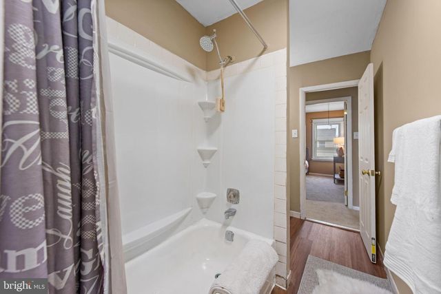 8229 CHELWYNDE AVE, Philadelphia, PA 19153