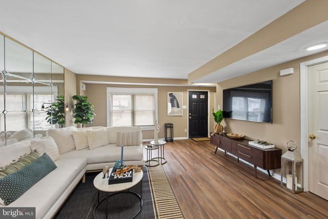 8229 CHELWYNDE AVE, Philadelphia, PA 19153