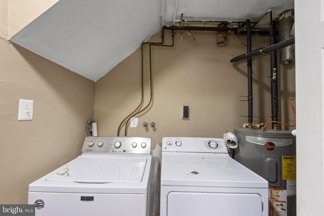 8229 CHELWYNDE AVE, Philadelphia, PA 19153