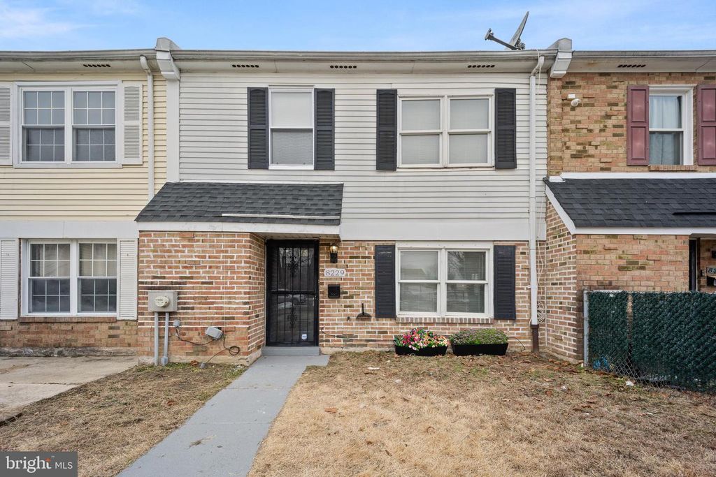 8229 CHELWYNDE AVE, Philadelphia, PA 19153