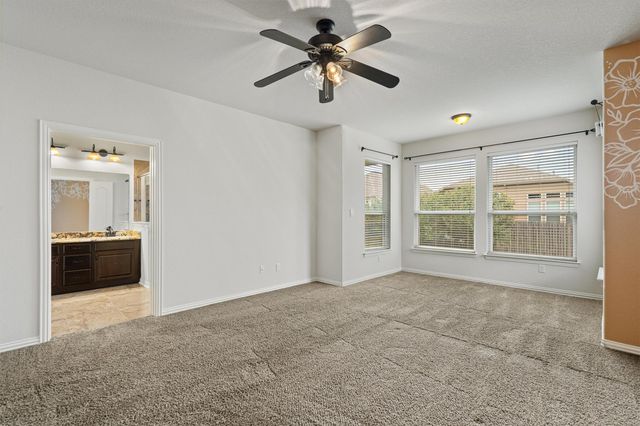304 Peggy DR, Liberty Hill, TX 78642