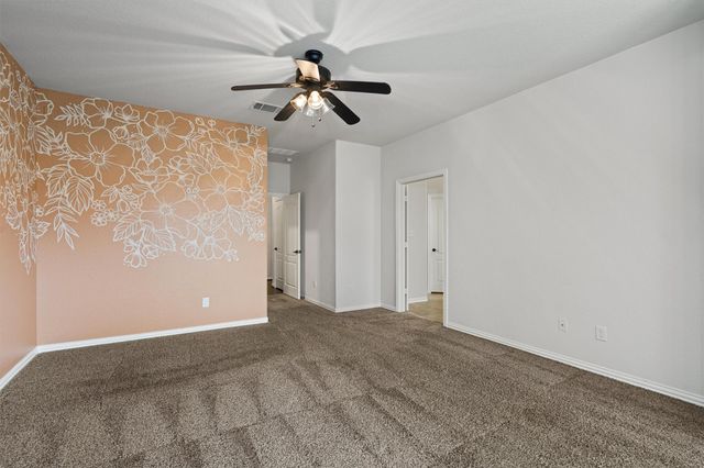 304 Peggy DR, Liberty Hill, TX 78642